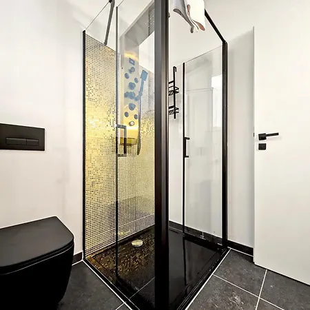 Shiny Loft Fuer Bis Zu14, Sauna, Billardtisch, 3 Badezimmer * Norimberga