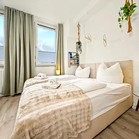 Shiny Loft Fuer Bis Zu14, Sauna, Billardtisch, 3 Badezimmer