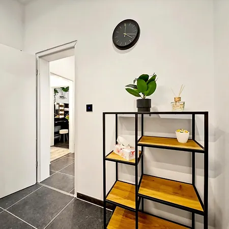 Appartamento Shiny Loft Fuer Bis Zu14, Sauna, Billardtisch, 3 Badezimmer