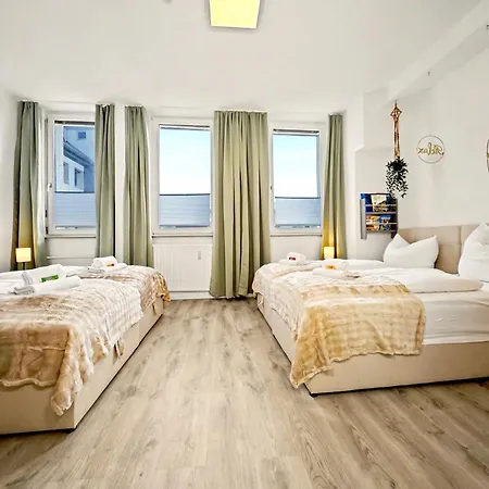 Appartamento Shiny Loft Fuer Bis Zu14, Sauna, Billardtisch, 3 Badezimmer