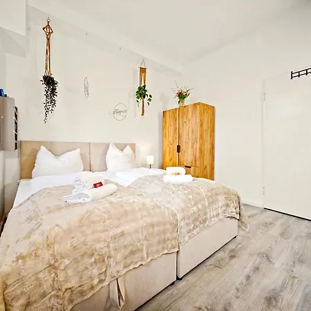 Appartamento Shiny Loft Fuer Bis Zu14, Sauna, Billardtisch, 3 Badezimmer *