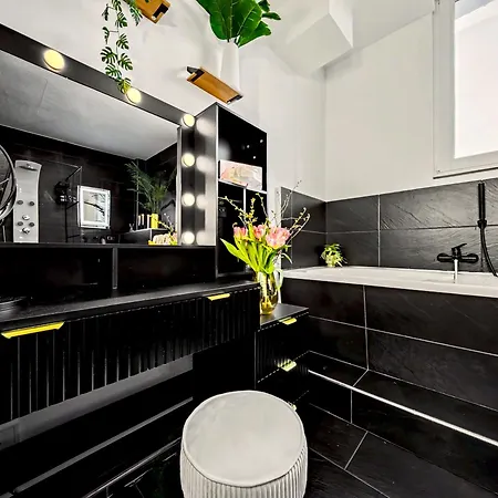 Shiny Loft Fuer Bis Zu14, Sauna, Billardtisch, 3 Badezimmer Norimberga