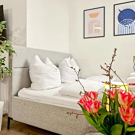 Shiny Loft Fuer Bis Zu14, Sauna, Billardtisch, 3 Badezimmer Appartamento