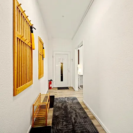 Shiny Loft Fuer Bis Zu14, Sauna, Billardtisch, 3 Badezimmer Appartamento