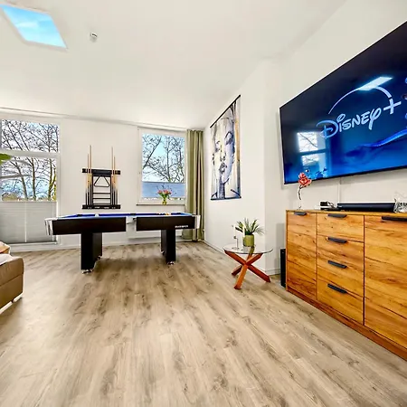 Appartamento Shiny Loft Fuer Bis Zu14, Sauna, Billardtisch, 3 Badezimmer Norimberga