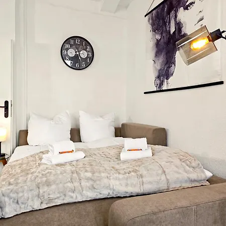 Appartamento Shiny Loft Fuer Bis Zu14, Sauna, Billardtisch, 3 Badezimmer Norimberga