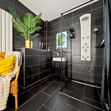Appartamento Shiny Loft Fuer Bis Zu14, Sauna, Billardtisch, 3 Badezimmer *
