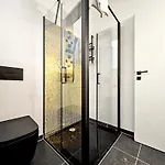 Shiny Loft Für Bis Zu14, Sauna, Billardtisch, 3 Badezimmer * Núremberg