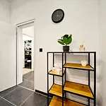 شقة Shiny Loft Fuer Bis Zu14, Sauna, Billardtisch, 3 Badezimmer