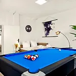 Apartamento Shiny Loft Für Bis Zu14, Sauna, Billardtisch, 3 Badezimmer