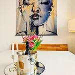 Shiny Loft Für Bis Zu14, Sauna, Billardtisch, 3 Badezimmer Apartamento Núremberg