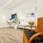 Shiny Loft Für Bis Zu14, Sauna, Billardtisch, 3 Badezimmer * Núremberg