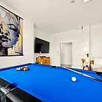 Shiny Loft Für Bis Zu14, Sauna, Billardtisch, 3 Badezimmer *