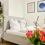Shiny Loft Für Bis Zu14, Sauna, Billardtisch, 3 Badezimmer Apartamento