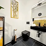 Apartamento Shiny Loft Für Bis Zu14, Sauna, Billardtisch, 3 Badezimmer