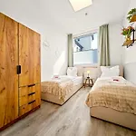 Shiny Loft Für Bis Zu14, Sauna, Billardtisch, 3 Badezimmer Apartamento
