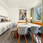 Shiny Loft Fuer Bis Zu14, Sauna, Billardtisch, 3 Badezimmer
