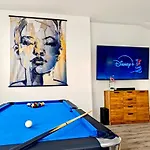 Shiny Loft Für Bis Zu14, Sauna, Billardtisch, 3 Badezimmer