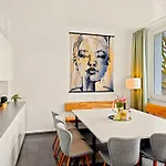 Shiny Loft Für Bis Zu14, Sauna, Billardtisch, 3 Badezimmer Apartamento