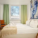 Shiny Loft Für Bis Zu14, Sauna, Billardtisch, 3 Badezimmer *