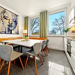 Shiny Loft Für Bis Zu14, Sauna, Billardtisch, 3 Badezimmer Núremberg
