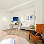 Shiny Loft Für Bis Zu14, Sauna, Billardtisch, 3 Badezimmer *
