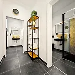 Shiny Loft Für Bis Zu14, Sauna, Billardtisch, 3 Badezimmer *