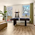 Shiny Loft Für Bis Zu14, Sauna, Billardtisch, 3 Badezimmer * Núremberg