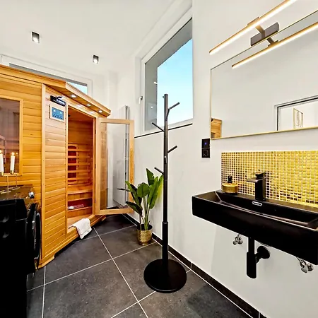 Shiny Loft Fuer Bis Zu14, Sauna, Billardtisch, 3 Badezimmer Appartement Nuremberg