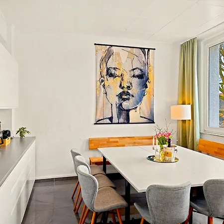 Shiny Loft Fuer Bis Zu14, Sauna, Billardtisch, 3 Badezimmer Appartement